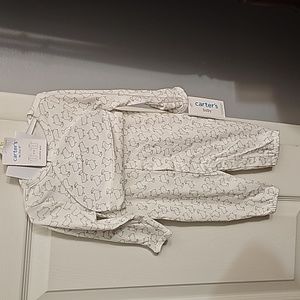 NWT 3-6m Carter's 3pc set with white pajamas and hat with lambs and socks.
